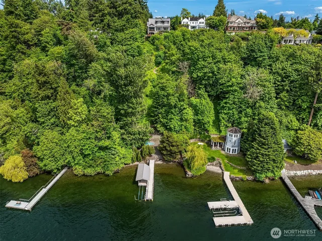 $16,200,000 | 2409 Evergreen Point Road, Medina, WA 98039