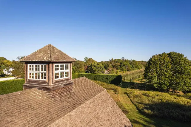 $2,250,000 | 29500 Main Road, Cutchogue, NY 11935