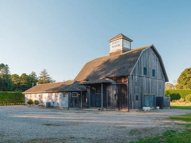 $2,250,000 | 29500 Main Road, Cutchogue, NY 11935