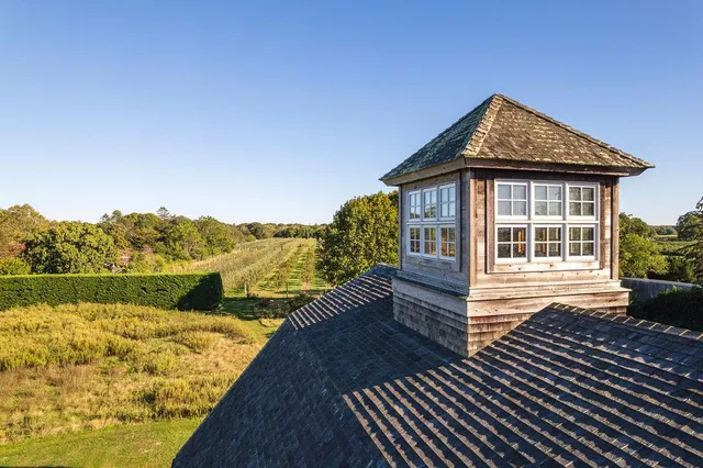 $2,250,000 | 29500 Main Road, Cutchogue, NY 11935