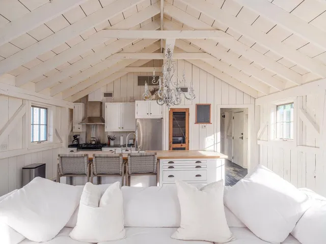 $2,250,000 | 29500 Main Road, Cutchogue, NY 11935