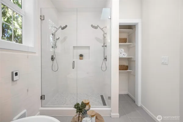 $1,798,000 | 7021 20th Avenue Northeast, Seattle, WA 98115
