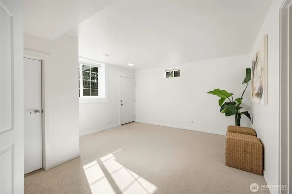 $1,798,000 | 7021 20th Avenue Northeast, Seattle, WA 98115