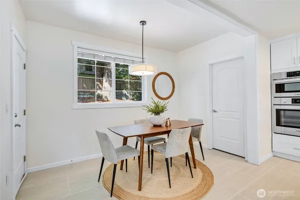 $1,798,000 | 7021 20th Avenue Northeast, Seattle, WA 98115