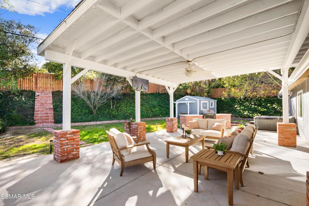 20 Robbins Court Simi Valley, CA 93065 - Photo 13 of 15