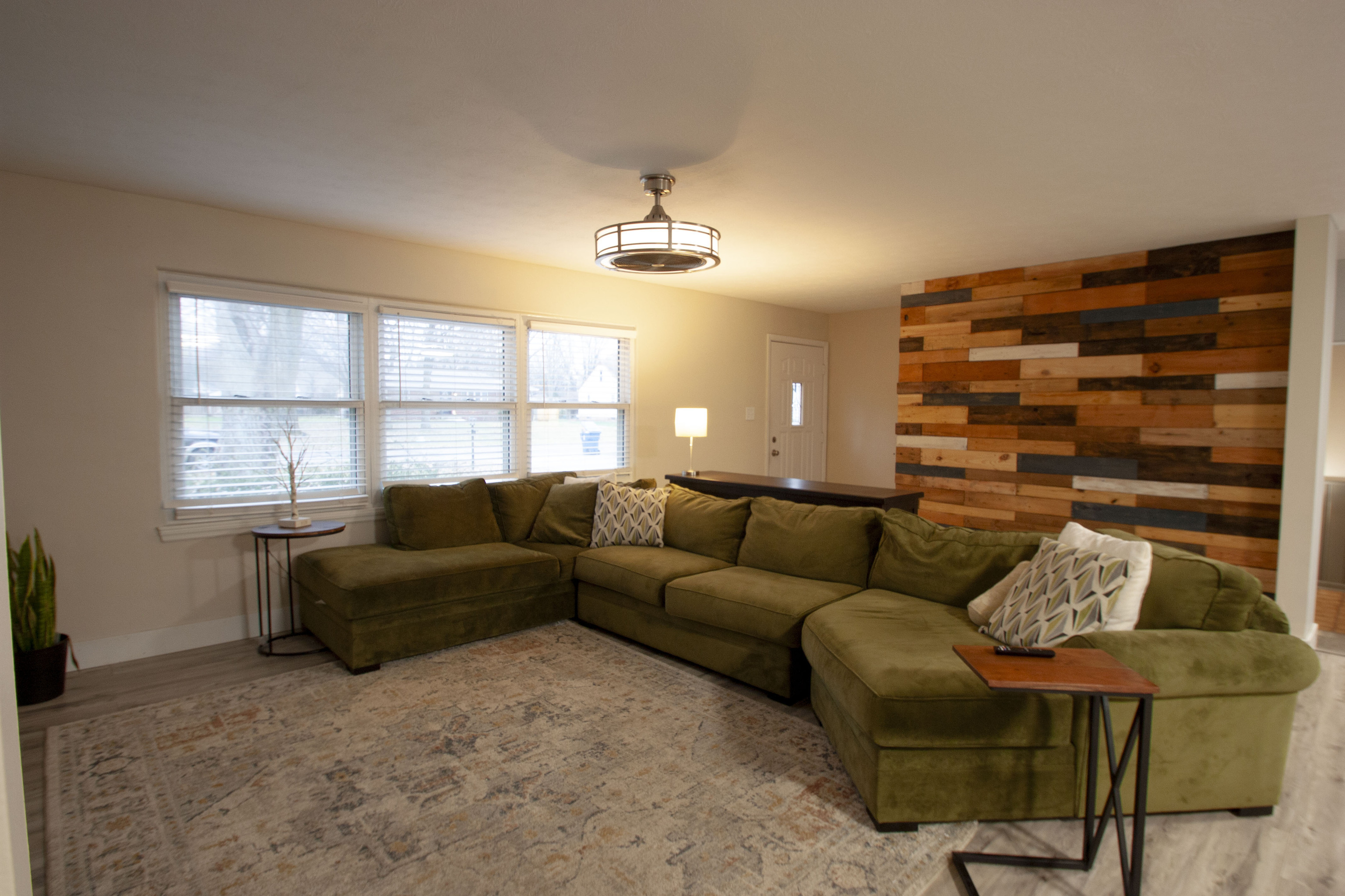 100 Maxwell Road Indianapolis, IN 46217 - Photo 4 of 29 Gallery Image 4