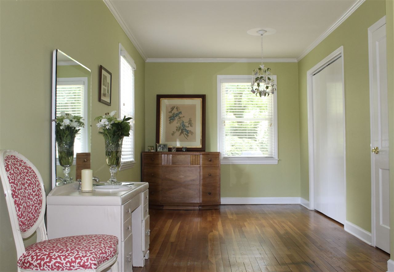 814 Mills Street Raleigh, NC 27608 - Photo 7 of 15 Photo 7