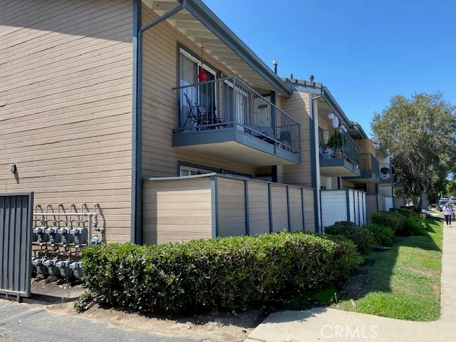 $2,645 | 5401 East Anaheim Road, Long Beach, CA 90815