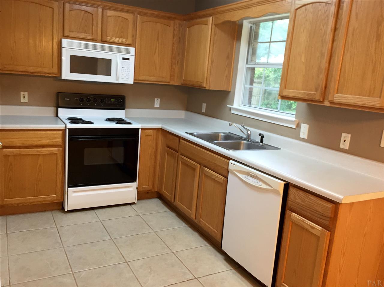 3981 Pace Road Pace, FL 32571 - Photo 10 of 33 Gallery Image 10