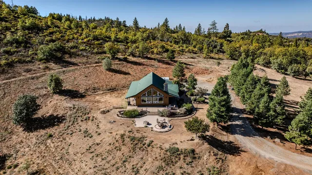 a view of outdoor space yard and trees