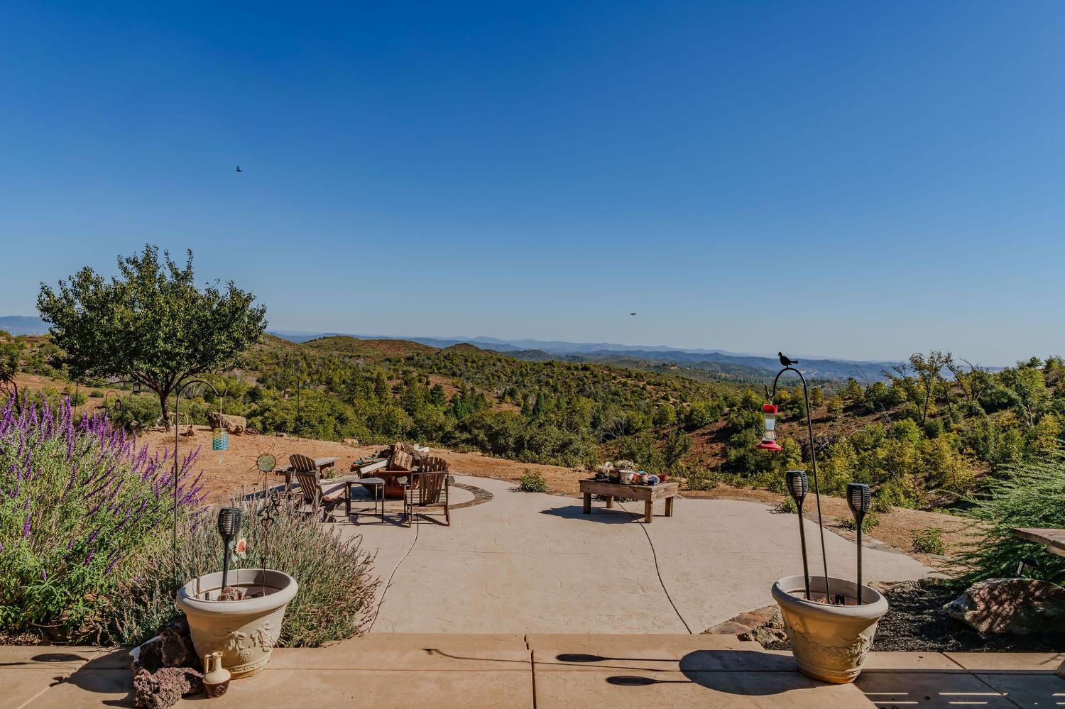 6800 West Murray Creek Road San Andreas, CA 95249 - Photo 46 of 47 a view of a terrace with a garden
