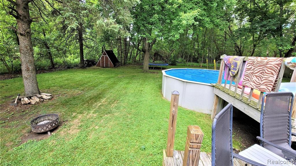 5474 Deland Road Flushing, MI 48433 - Photo 38 of 42