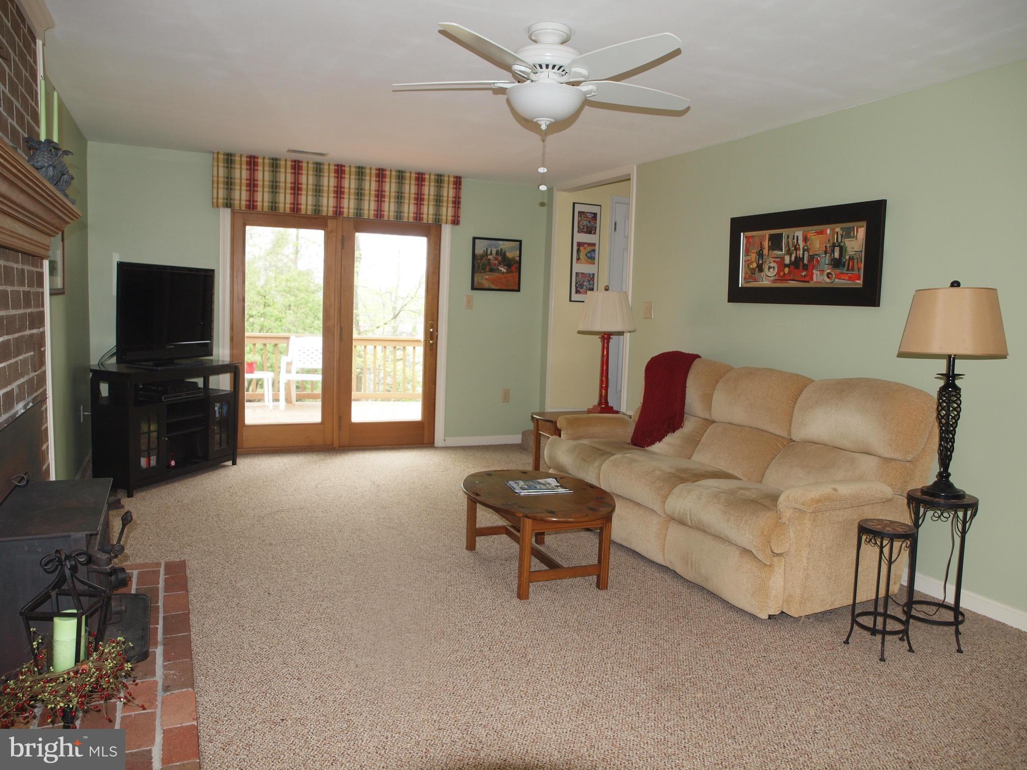 16 Ranger Court Baltimore, MD 21234 - Photo 9 of 20 Family Room
