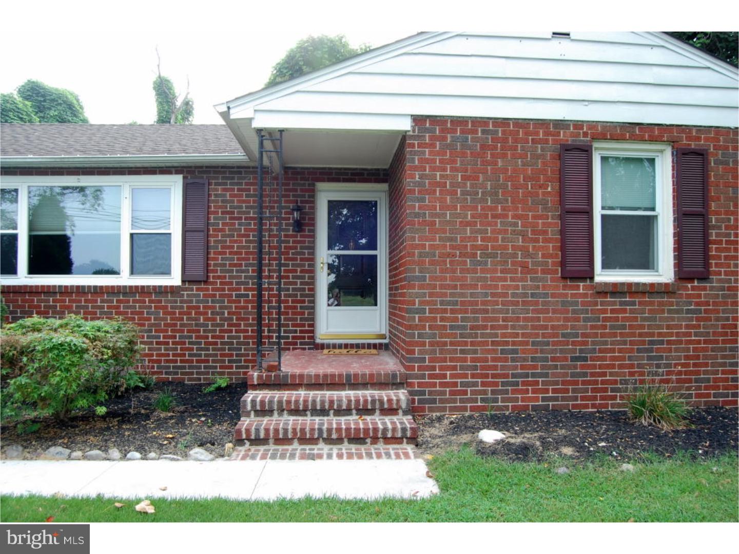 582 Beckett Road Swedesboro, NJ 08085 - Photo 2 of 24