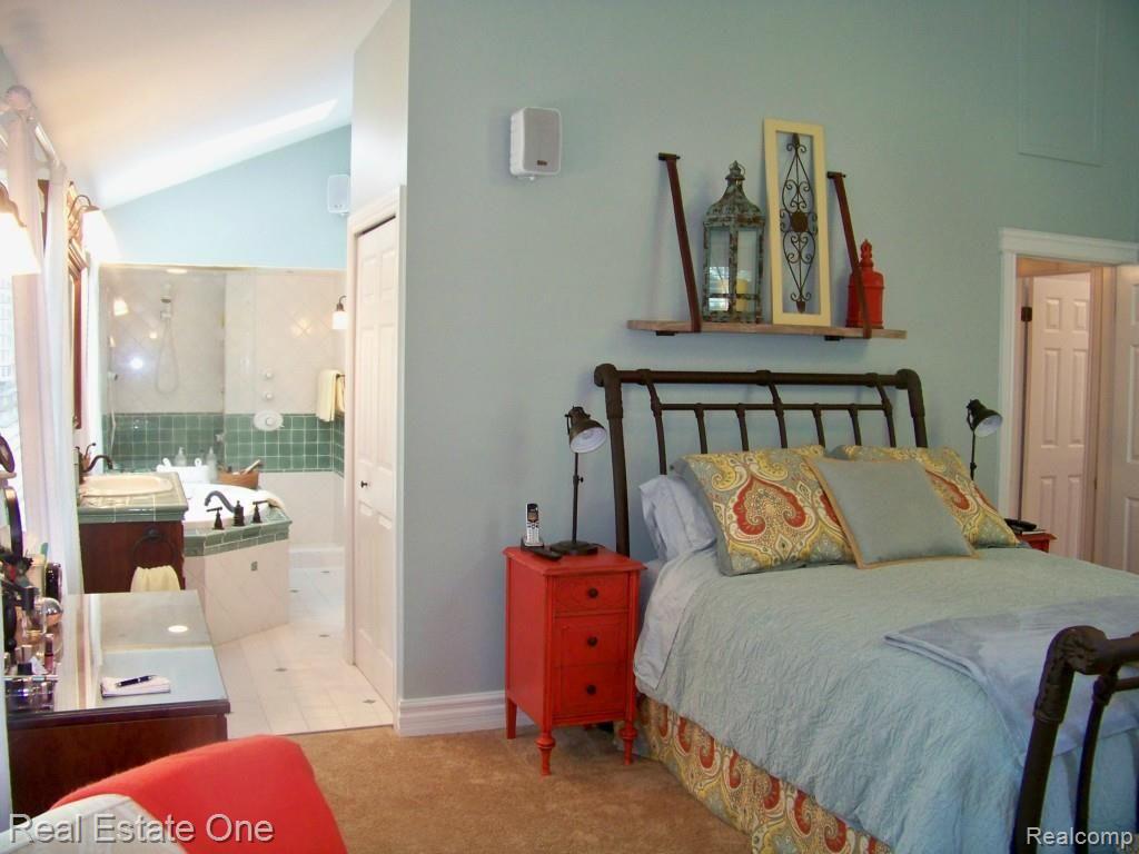 3208 North Tipsico Lake Road Hartland, MI 48353 - Photo 55 of 87 062.jpg