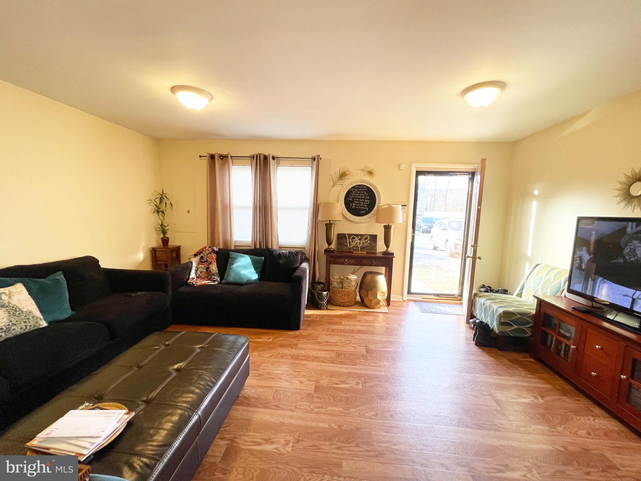 6 Dunsmore Road Newark, DE 19713 - Photo 2 of 20 Gallery Image 2
