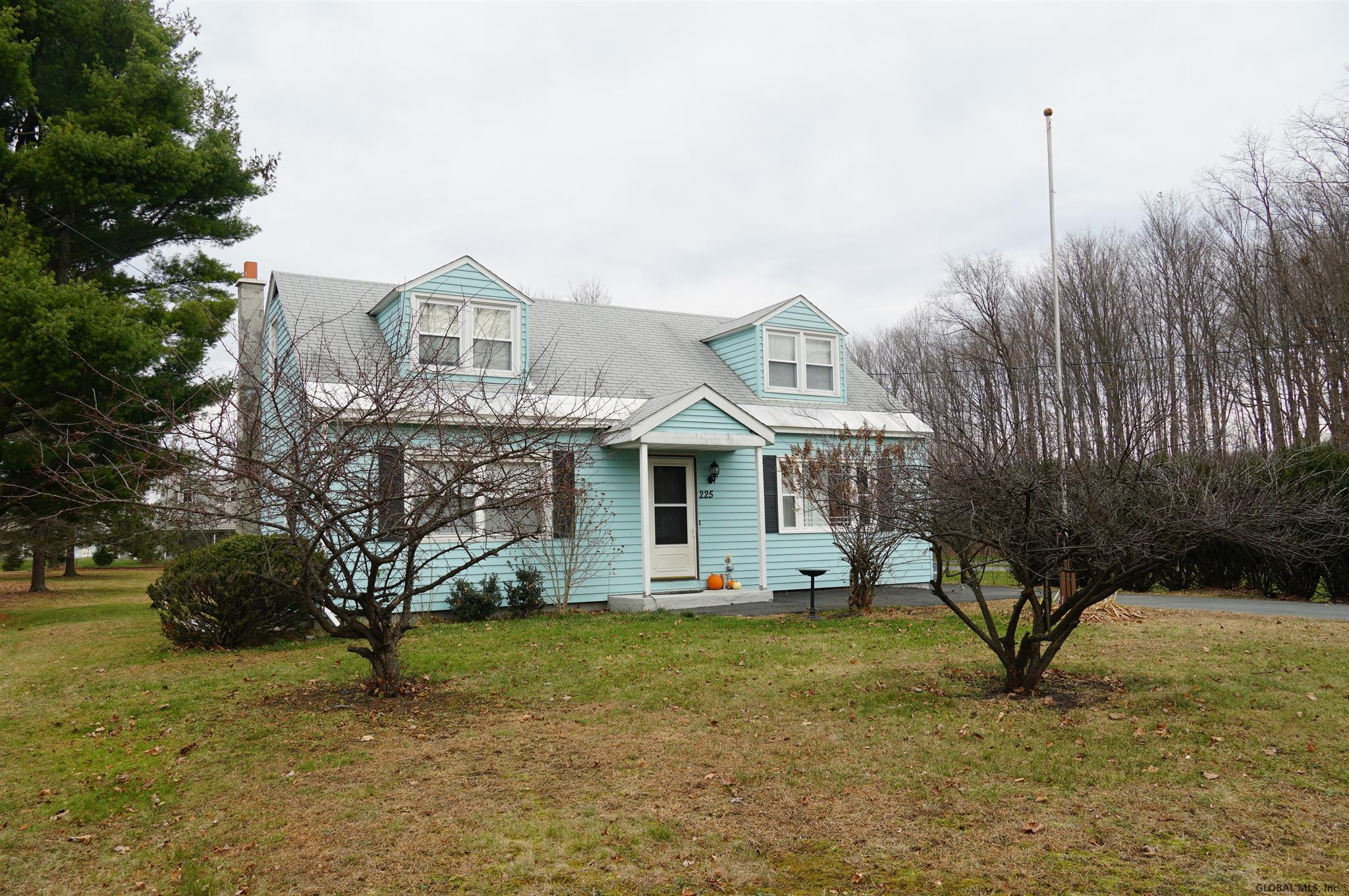 225 Miller Road Schodack, NY 12033 - Photo 3 of 16 Photo 3