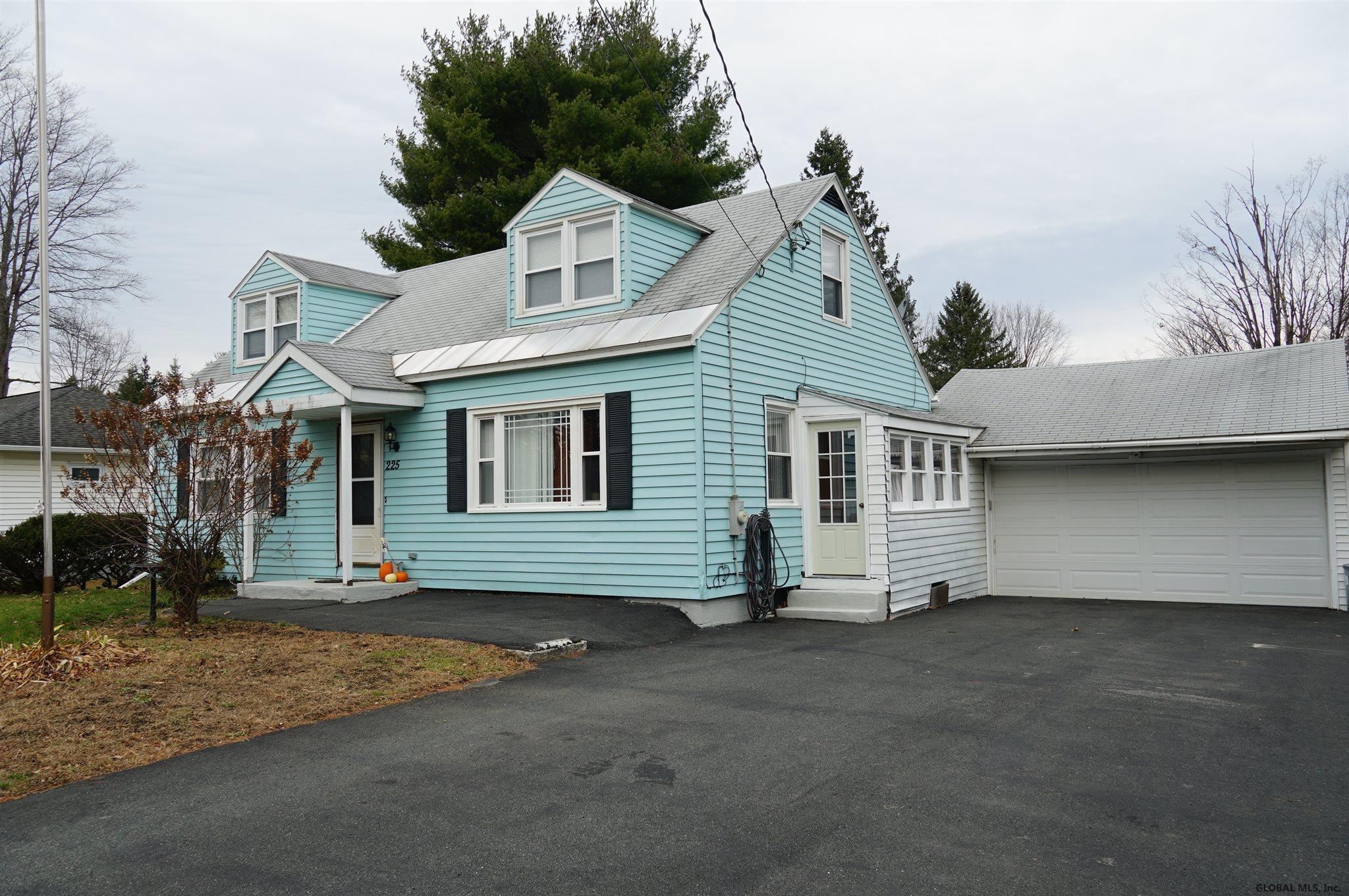 225 Miller Road Schodack, NY 12033 - Photo 4 of 16 Photo 4