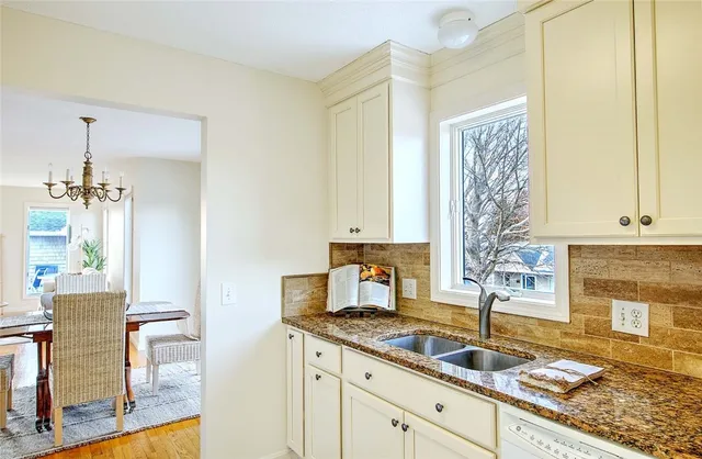 $650,000 | 461 North Lane, Bristol, RI 02809