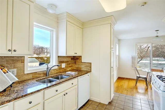 $650,000 | 461 North Lane, Bristol, RI 02809