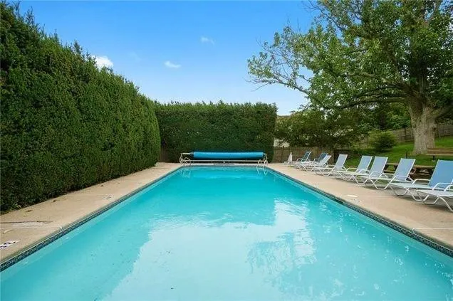 $650,000 | 461 North Lane, Bristol, RI 02809