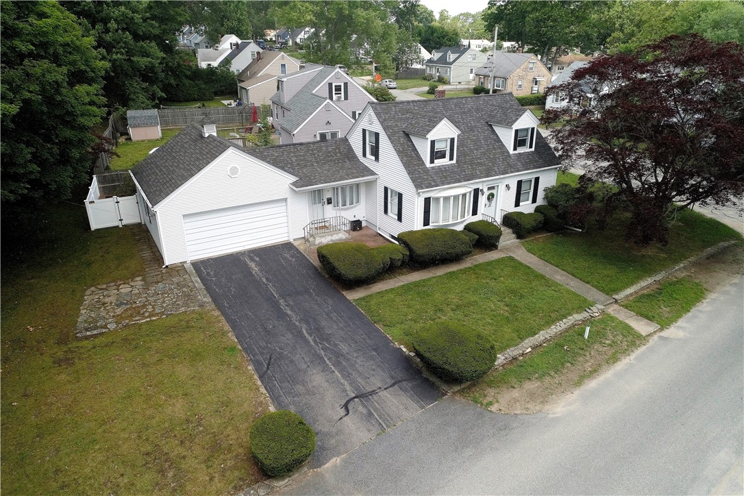 10 Pembroke Lane Coventry, RI 02816 - Photo 1 of 49