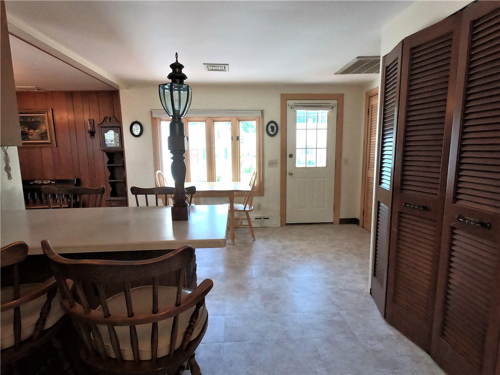 10 Pembroke Lane Coventry, RI 02816 - Photo 13 of 49