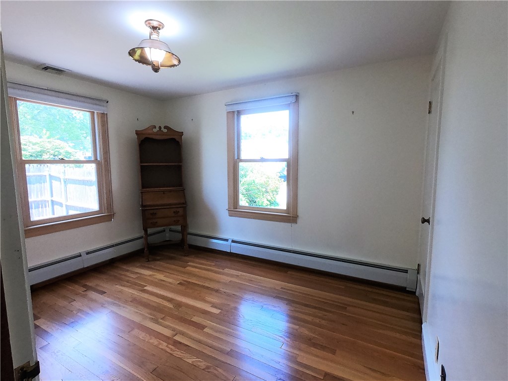 10 Pembroke Lane Coventry, RI 02816 - Photo 20 of 49