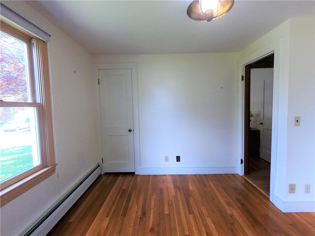 10 Pembroke Lane Coventry, RI 02816 - Photo 21 of 49