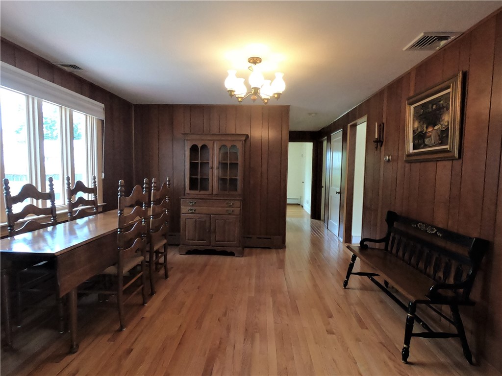 10 Pembroke Lane Coventry, RI 02816 - Photo 7 of 49