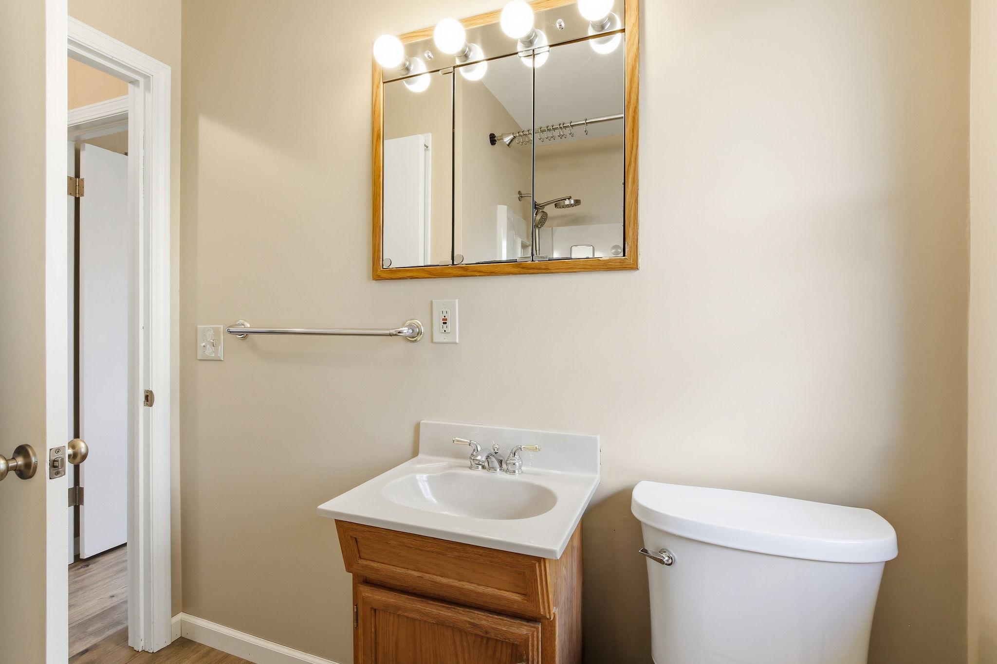 159 County Rd C2 West Roseville, MN 55113 - Photo 21 of 31 Gallery Image 21