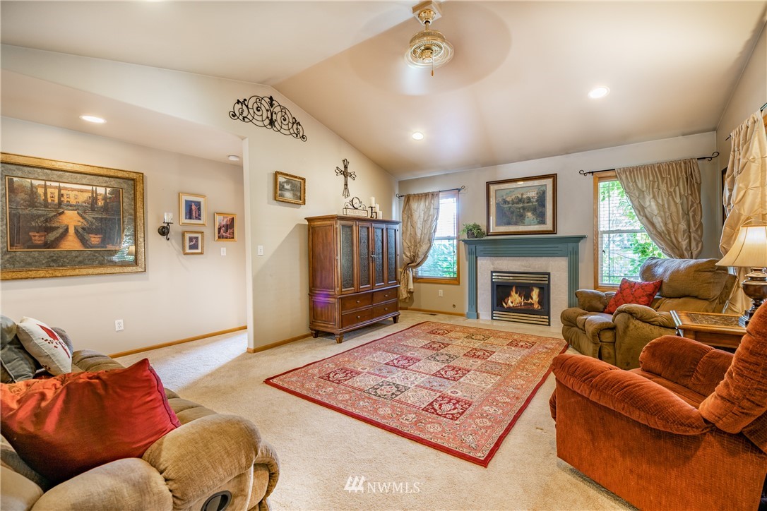 8793 Vinup Road Lynden, WA 98264 - Photo 13 of 39 Gallery Image 13