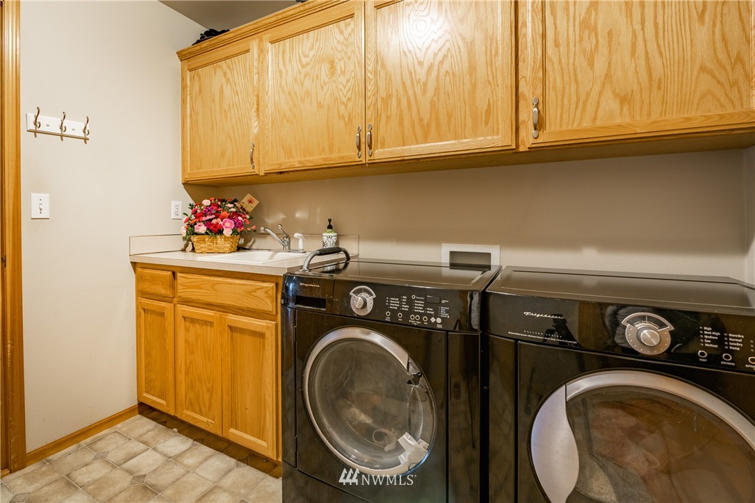 8793 Vinup Road Lynden, WA 98264 - Photo 25 of 39 Gallery Image 25