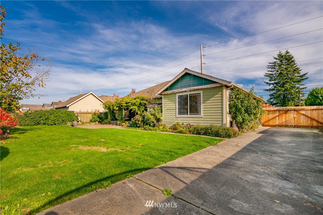 8793 Vinup Road Lynden, WA 98264 - Photo 33 of 39 Gallery Image 33