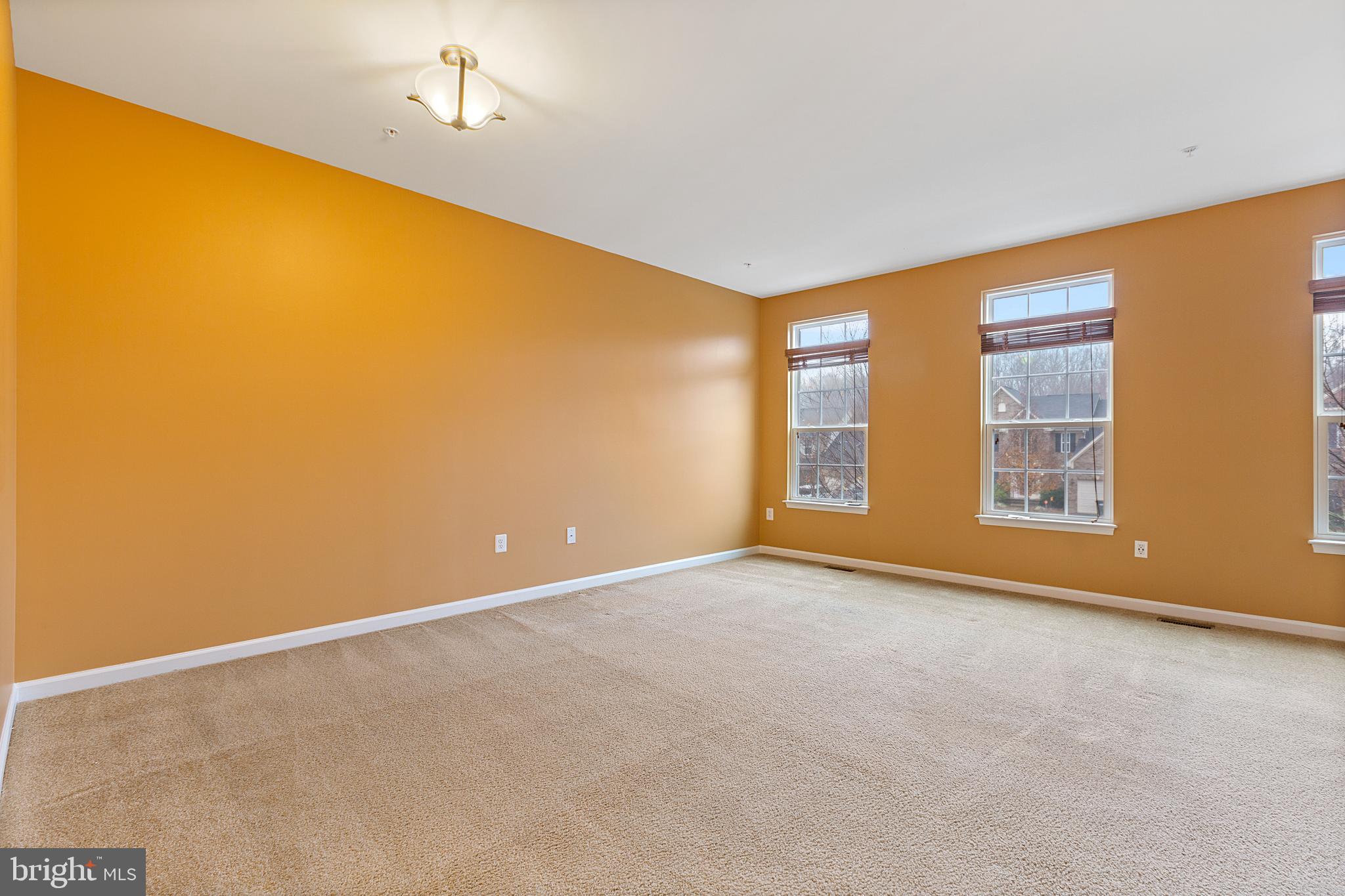 2804 St Marys View Road Accokeek, MD 20607 - Photo 8 of 46 Living Room