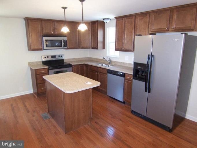 3604 Kidder Road Clinton, MD 20735 - Photo 3 of 15 Kitchen