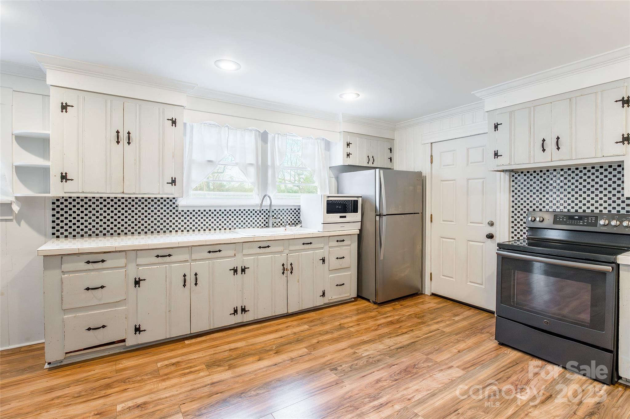 107 Hampton Street Chester, SC 29706 - Photo 11 of 26