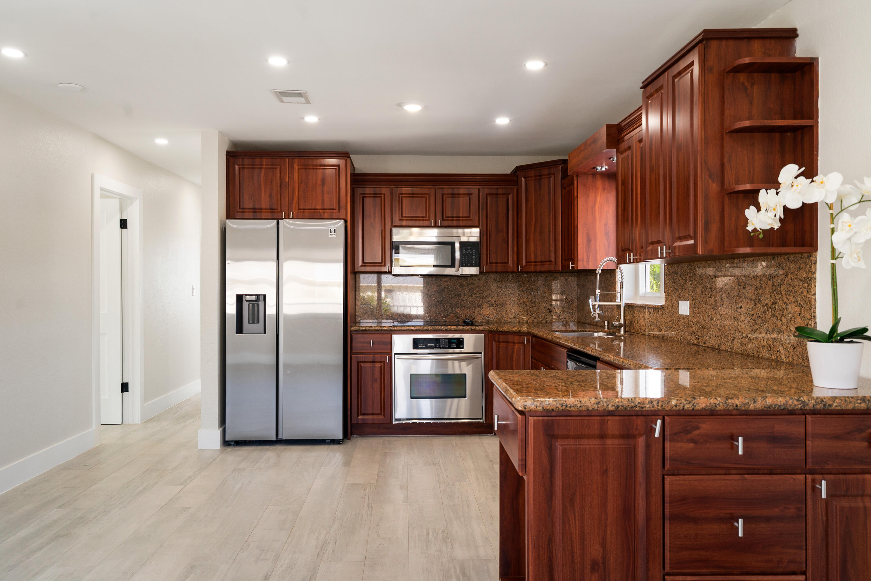 392 Laguna Avenue Key Largo, FL 33037 - Photo 16 of 42 Kitchen