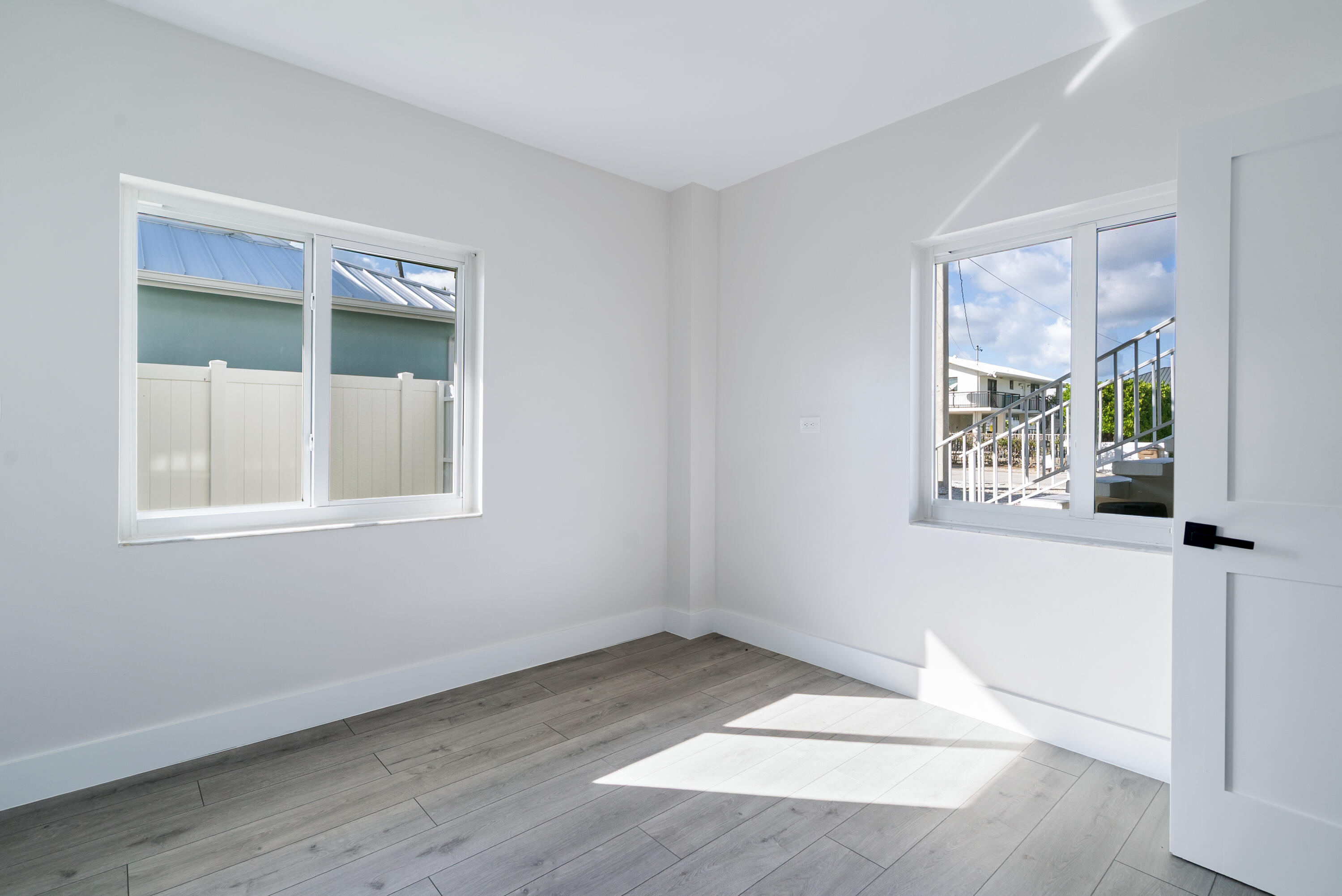 392 Laguna Avenue Key Largo, FL 33037 - Photo 29 of 42 Storage/Rec Room