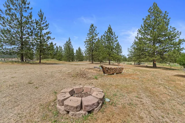 $350,000 | 45019 Cougi Lane North, Davenport, WA 99122