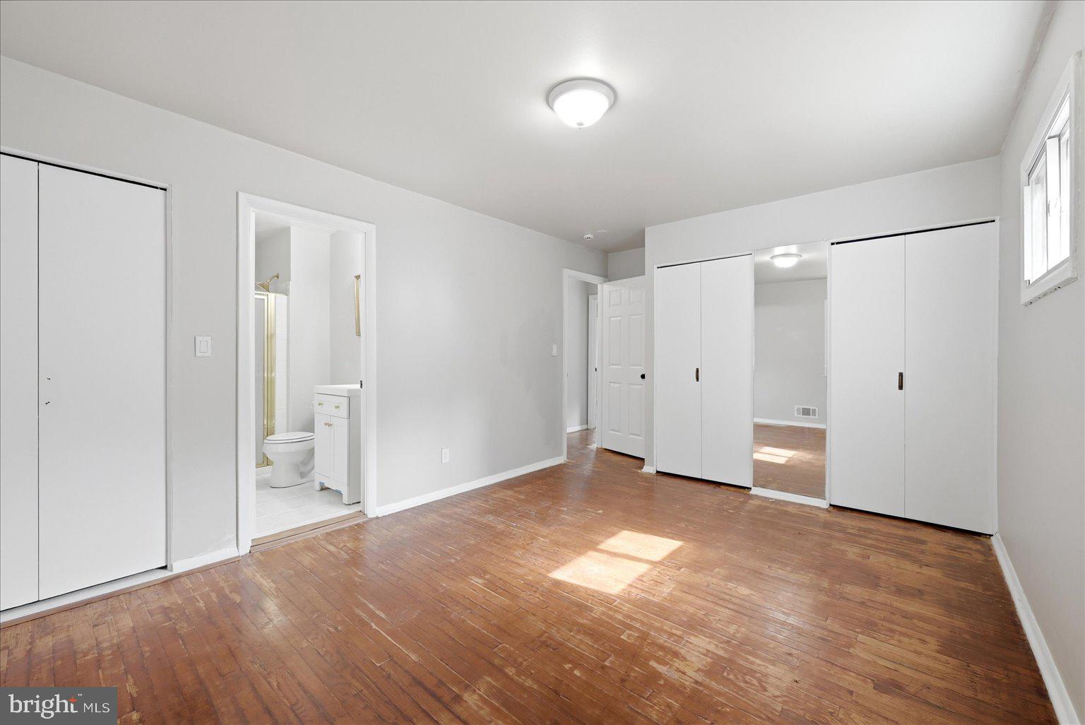 9110 Meadow Heights Road Randallstown, MD 21133 - Photo 23 of 39 Bright and spacious room with charm.