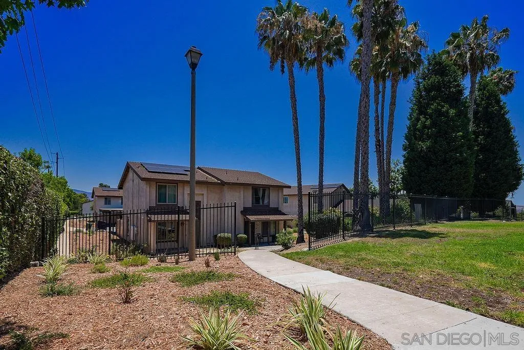 8166 Paradise Valley Court Spring Valley, CA 91977 - Photo 15 of 64