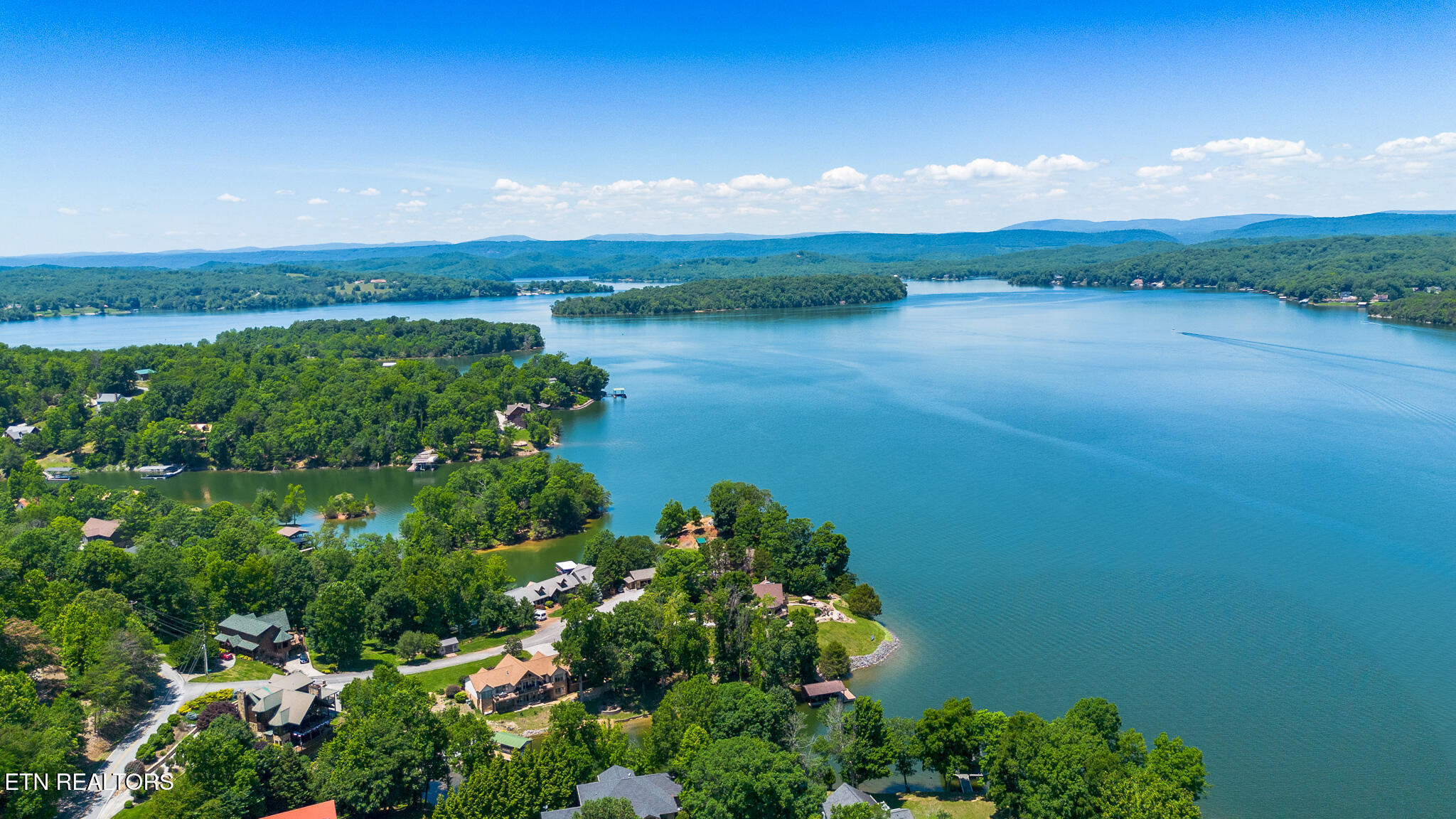 114 Chickasaw Point Ten Mile, TN 37880 - Photo 54 of 60 DJI_0610-HDR