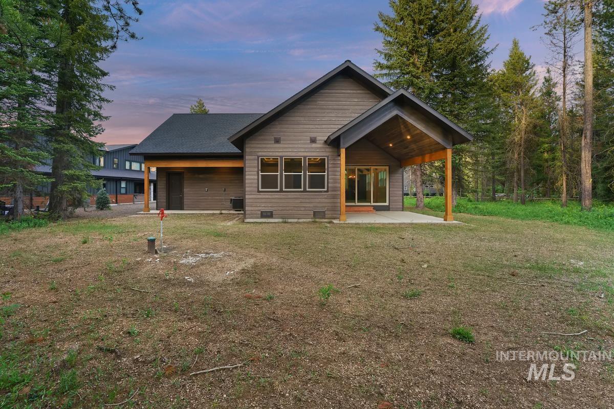 136 Jacks Loop Donnelly, ID 83615 - Photo 5 of 48