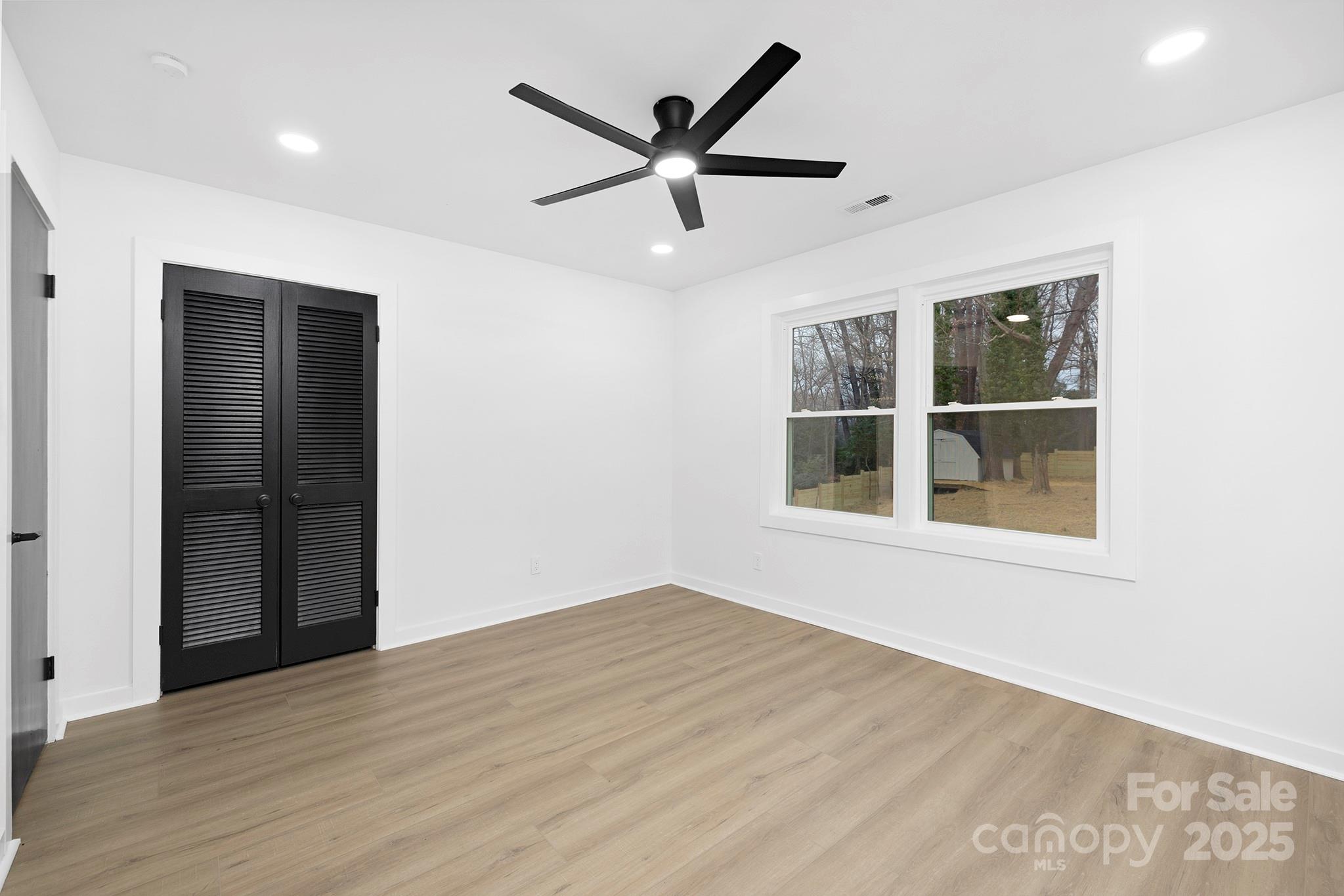 2739 Goneaway Road Charlotte, NC 28210 - Photo 16 of 24 Gallery Image 16