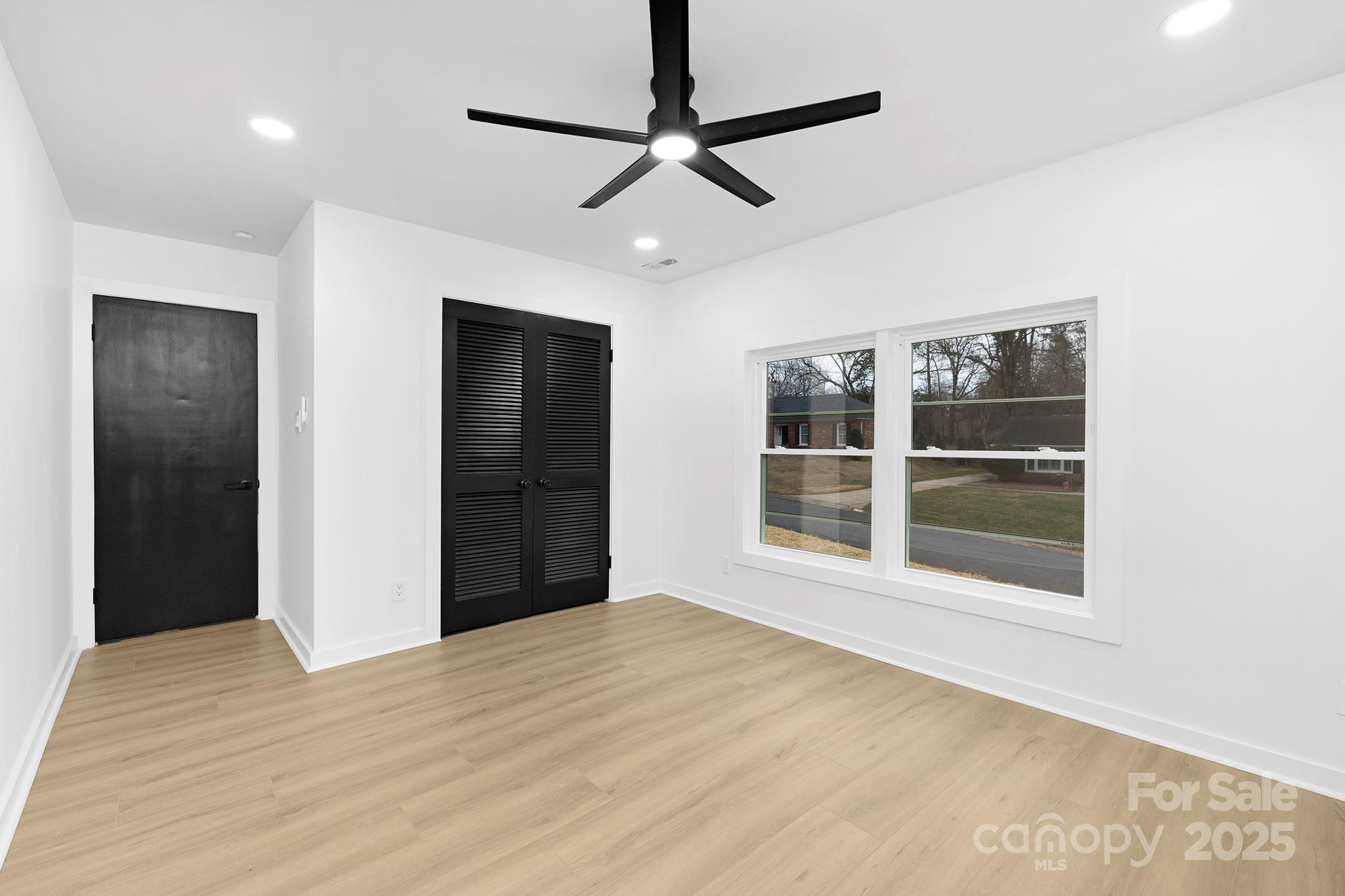 2739 Goneaway Road Charlotte, NC 28210 - Photo 19 of 24 Gallery Image 19