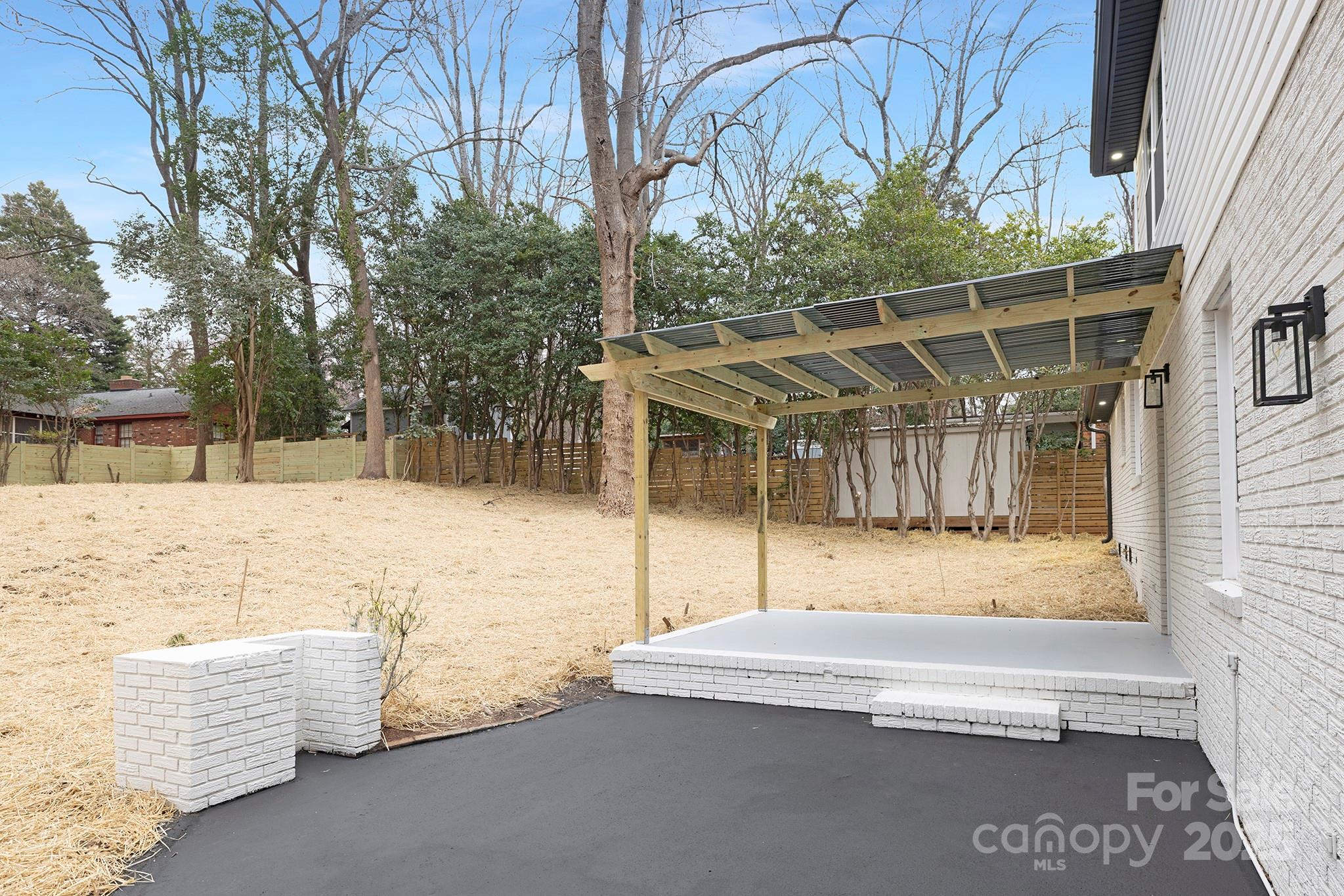 2739 Goneaway Road Charlotte, NC 28210 - Photo 22 of 24 Gallery Image 22