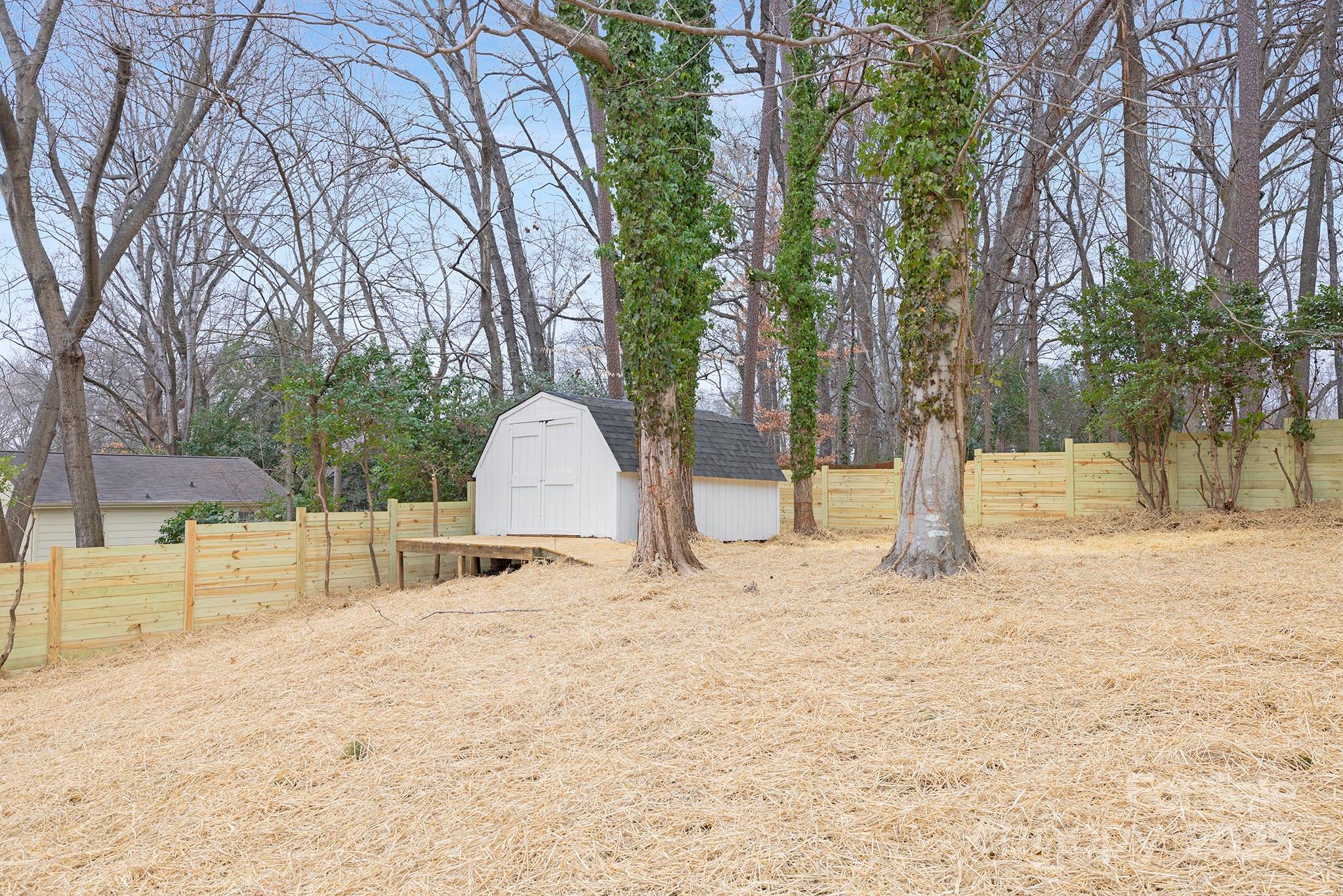 2739 Goneaway Road Charlotte, NC 28210 - Photo 23 of 24 Gallery Image 23