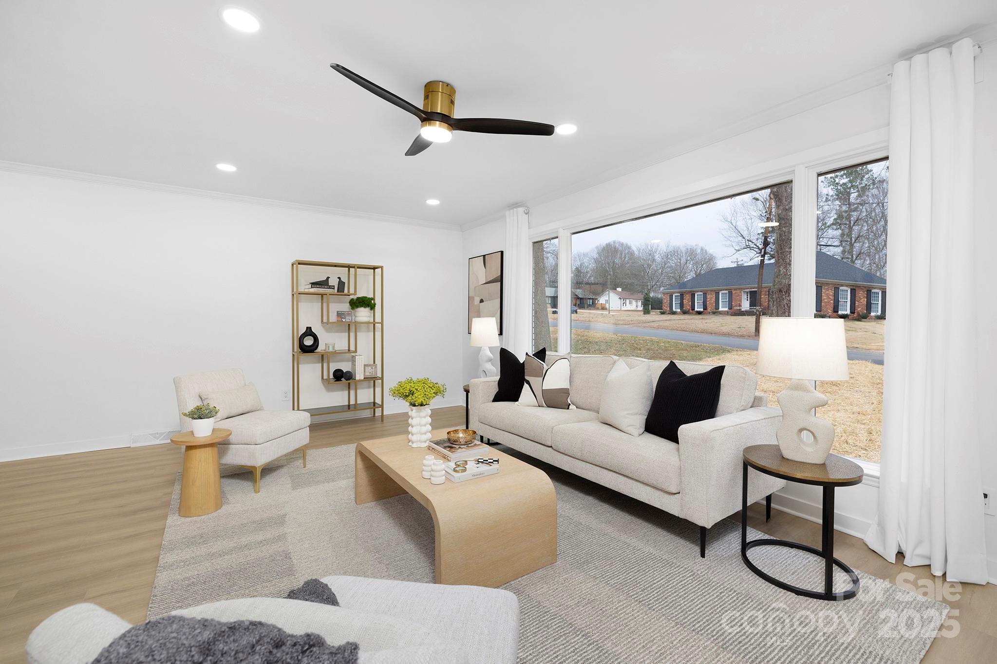 2739 Goneaway Road Charlotte, NC 28210 - Photo 6 of 24 Gallery Image 6