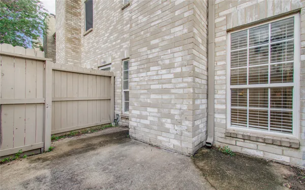 $1,800 | 3088 Holly Hall Street, Unit 3088, Houston, TX 77054